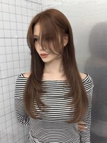 ロムーク 表参道(LOMKH)&nbsp;小顔ロングレイヤーカット顔周り秋グレージュカラー透明感カラー