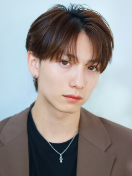 オーシャントーキョー サニー 原宿(OCEAN TOKYO Sunny) フェザーパーマセンターパートニュアンスパーマ韓国マッシュ黒髪