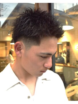 フリーク バーバーショップ 都島店(FREAK BARBER SHOP) スパイキーショート　テーパーフェード　ベリーショート