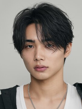 レタッチバイフィフス(RETOUCH by fifth) 原宿センターパートフェザーパーマツーブロックメンズパーマ