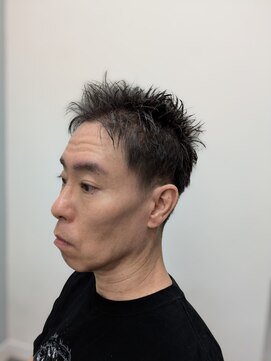 ジパングノアールオム 曳舟店(Zipangu NOIR HOMME) スパイキールーズショートは毛先のエッジがスベテを物語る