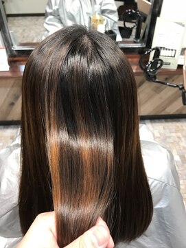 マチルダ ヘア プライベート(Matilda hair private) ドライヤーで乾かすのみ！なのに女子力アップストレート