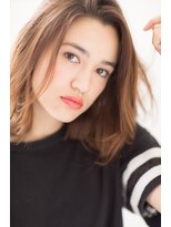 ルミナ オーガニックヘアー(LU3NA organic hair) 長めのかき上げバングで大人カジュアルを実現