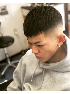 バーバーショップ エイチツー(BARBERSHOP H2) フェードカット