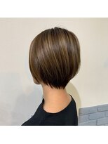 リープ(leap hair)&nbsp;ハイライト×丸みショート