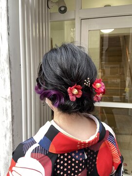 矢島美容室 荻窪店 【矢島美容室】インナーカラーが素敵、袴着付け