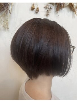 シャンプーボーイ セントラル 博多(SHAMPOO BOY central) 丸みのあるショートスタイル