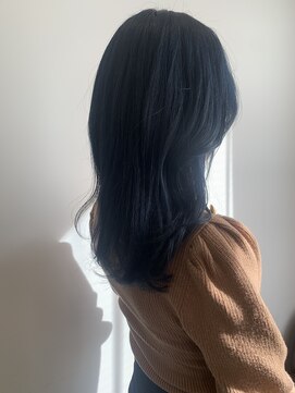 シェノン 西梅田(CHAINON) 韓国スタイル、くびれヘア、ブルーブラック**