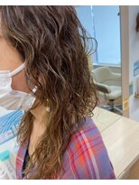 アメイジングヘアー 中沢店(AMAZING HAIR)&nbsp;ロングパーマ/カジュアル/くすみベージュ/20代30代40代/抜け感