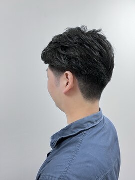 ロロン(LORONG) メンズスタイル　立ち上げショート　ツーブロックスタイル