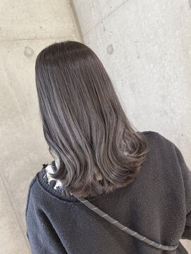 リビンバイアフロート(Livin by afloat) ブルーシルバー　おおたかの森