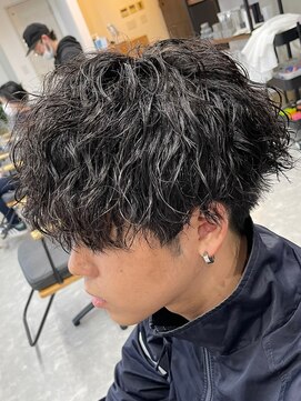 フゥ 宇都宮(FeU) 波巻きパーマメンズパーマメンズヘアツーブロックツイストパーマ