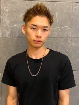 ディスコネクト(DISCO-N-NECT) スパイキーショート　ブロンドカラー　ハイトーン　ケアブリーチ