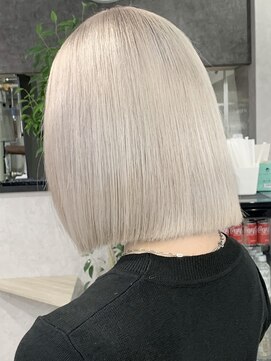 ロウル 渋谷(LOWRL) ホワイトカラー/ケアブリーチ/ダブルカラー