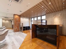 トクテ メンズ 高円寺(tokute Men’s)の雰囲気（落ち着いた雰囲気のフロント［高円寺/ブリーチ/学割U24/メンズ]）