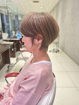 アース 栄店(HAIR&MAKE EARTH) earthショートレイヤーボブミルクティー丸みショートボブ