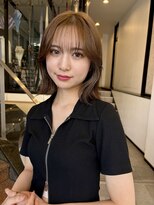 ソラ 表参道(SORA) 【MOMONE】外ハネボブレイヤーボブベージュカラー表参道