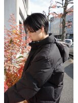 エディ(Edy)&nbsp;メンズセンターパートコンマバング刈り上げ韓国ヘア眉毛カット