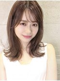the oscarくびれ外ハネセミディひし形グレージュ