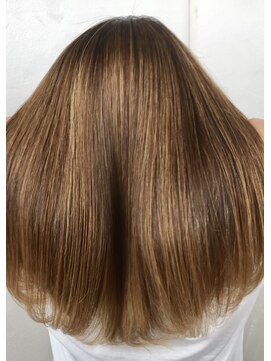 アービング(a'bing) 艶感×透明感◎大人気ストレートロング@酸性縮毛矯正