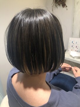 リピカ(LIPICA) ぱつっとボブ♪ブリーチインナーカラー♪