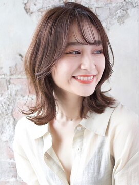 アフロート ルヴア(AFLOAT RUVUA) 20/30/40代人気◎簡単きゅっ【大人くびれ風外ハネミディ】京佳