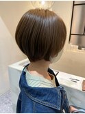 大人可愛い前下がりゆったりショートボブ