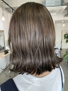 ヴィータアレグリア(Vita Alegria) 《２０代３０代４０代》透明感UPアッシュカラー外ハネスタイル◎