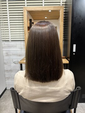 ログスラッシュ(LOG/) うるつや縮毛矯正×赤みなしカラー☆