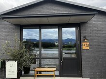 ソーコドットヘアー(so-ko.hair)の雰囲気(【おしゃれでシックな外観*】)