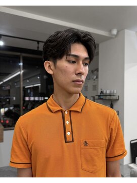 ソソ(soso) メンズショートセンターパート/フェザーパーマ/横浜