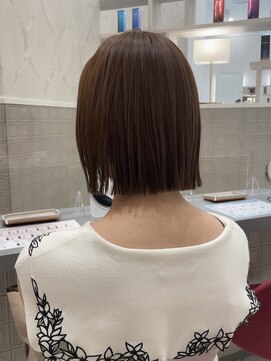 ティディ(Tidi) ヘイリーボブ/切りっぱなしボブ/ボブ/グレージュ/豊中庄内