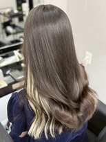 ベルグローアルファ(BELLE GROW ALPHA)&nbsp;レイヤーカット/ミルクティーグレージュ/ダブルカラー/エクステ