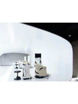 【4席×マンツーマン施術】落ち着いた空間の完全予約制サロン＊極上癒しのひと時を♪【銀座徒歩30秒】