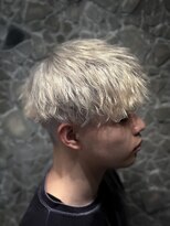 メンズサロン ガウディ 三宮店(men's salon Gaudi)&nbsp;メンズブリーチハイトーンホワイトシルバーカラーメンズカット