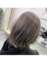 フラット(FLAT)&nbsp;ミルクティーベージュ×切りっぱなしボブ