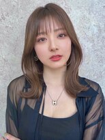 ジョエミバイアンアミ(joemi by Un ami)&nbsp;グレージュカラーシルキーベージュくびれヘア