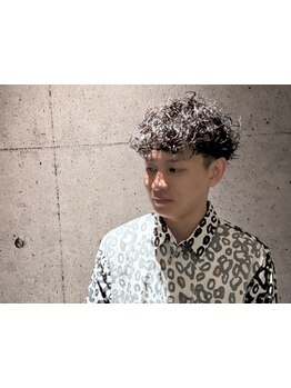 【メンズ人気パーマも得意!】強すぎない柔らかい質感のパーマで,どんな人でも似合いやすいパーマをご提案◎