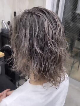 キラ 原宿(KILLA) カルマパーマ/ダークアッシュ/ニュアンスパーマ/デザインカラー