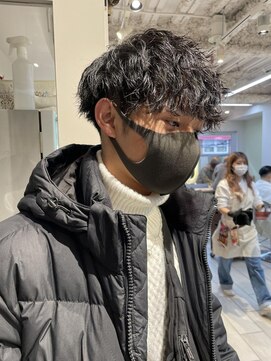 テトラ バイ ネオリーブ 横浜西口店(tetra by neolive) 横浜★人気メンズパーマスパイラル
