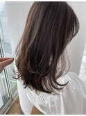 ワンカットレイヤー/艶ブラウン/ミディアム