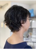 30代40代50代パーマ風くせ毛カット黒髪艶ショートボブ