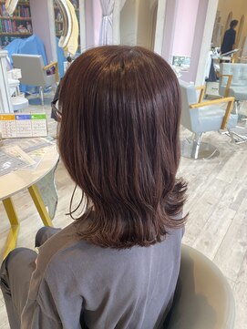 ハグクレア(HUG CLAIRE) 明るめレッドカラー