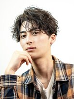 オーシャントーキョーオーバー 渋谷(OCEAN TOKYO OVER) 波巻きツイストスパイラルセンターパートサーフカール刈り上げ