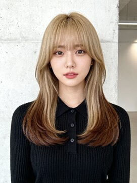 エイチ 大阪梅田(H) レイヤーカットショートウルフくびれボブ前下がりボブシャギー