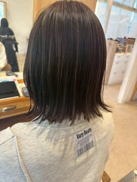 ビレア 尾張旭店(BELEA) 細めハイライト/切りっぱなしボブ/ダークアッシュ
