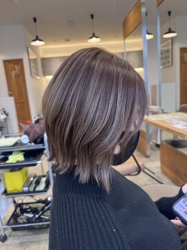 オートル 綱島店(AUTRE by FUGA hair) 抜け感 × 透明感 上品なハイトーンカラー