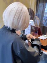アース いわき店(HAIR&MAKE EARTH)&nbsp;ホワイトベージュ×ナチュラル丸みボブ