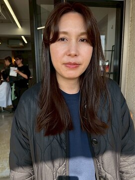 フィルム(FiLMs) 透明感ブラウン/ナチュラルレイヤー/センターパート