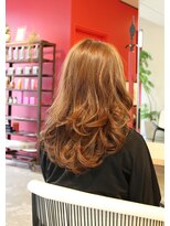 エッセンシャルルックス(Essential Looks) ロングレイヤースタイル